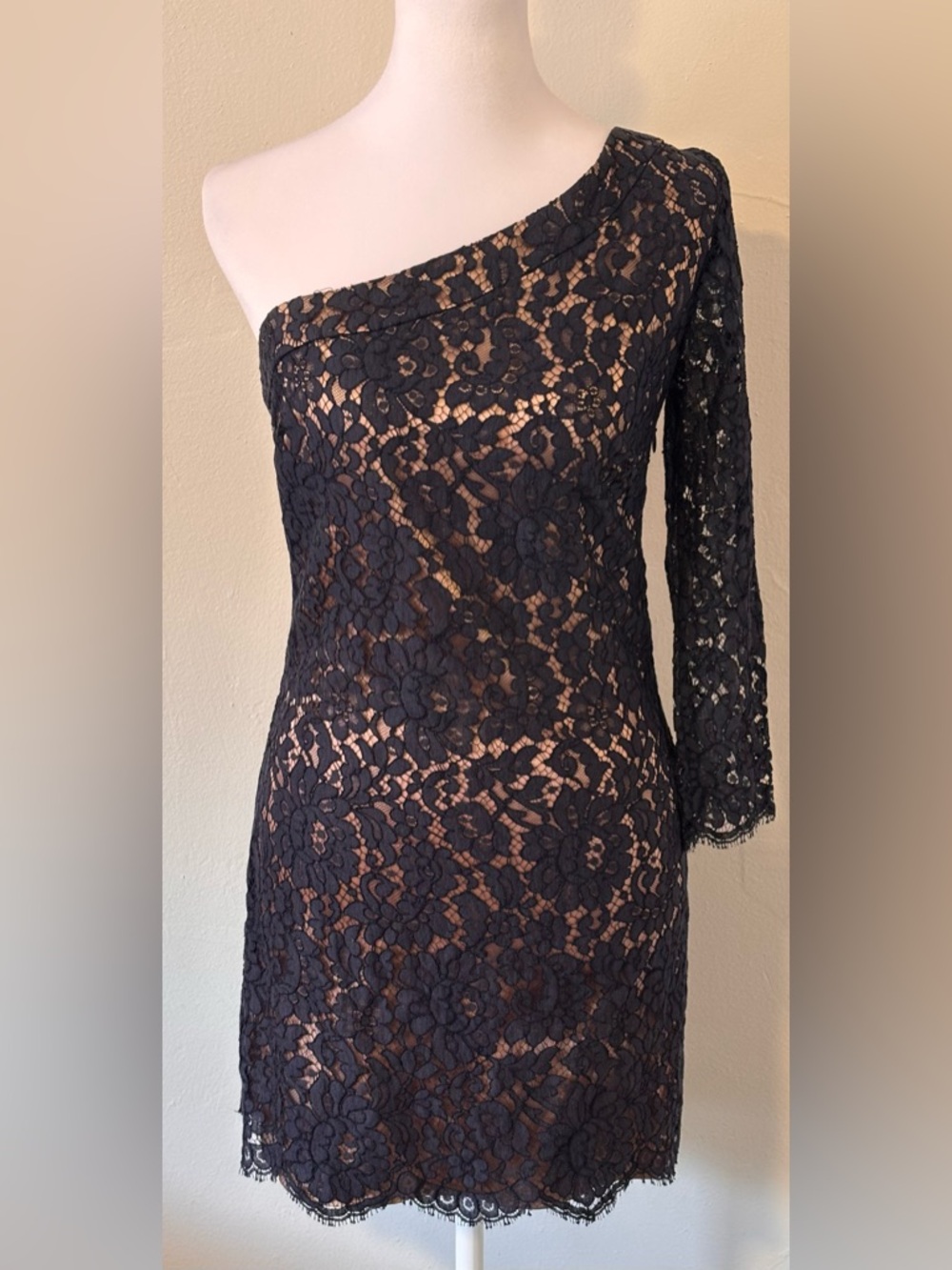 camilla and marc Annalu Frock Navy Blue Lace One Shoulder Dress Size 4